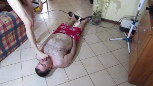 young master uses his foot and makes his slave piss drink