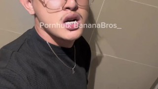 PUBLIC MASTURBATIONS: Nagjakol ako sa mga public CR kase dinatnan ako ng kalibugan! Ang sarap tanga!